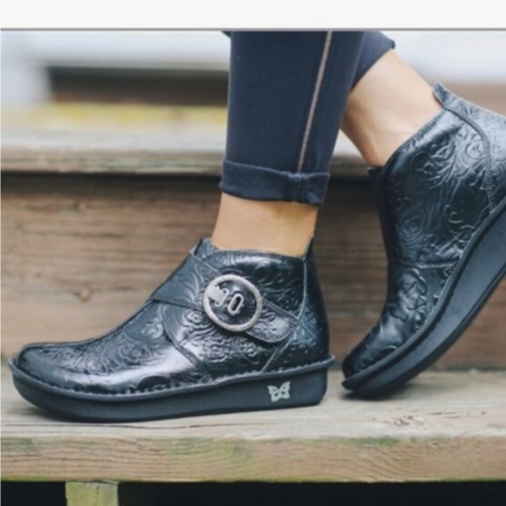 Algeria Black Leather Embossed Caiti Yeehaw Booties Buckle Size 36